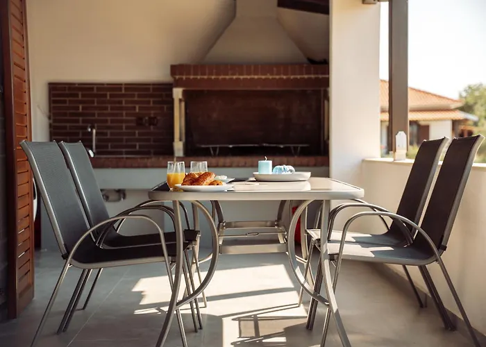 Aqua Azzurra Nea Roda